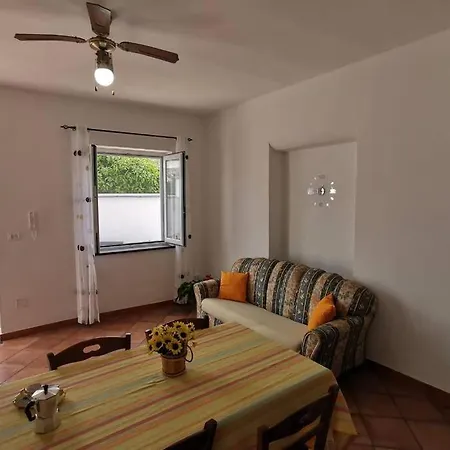 Casa Vacanza Siria, Da Maruzzella * 프로치다